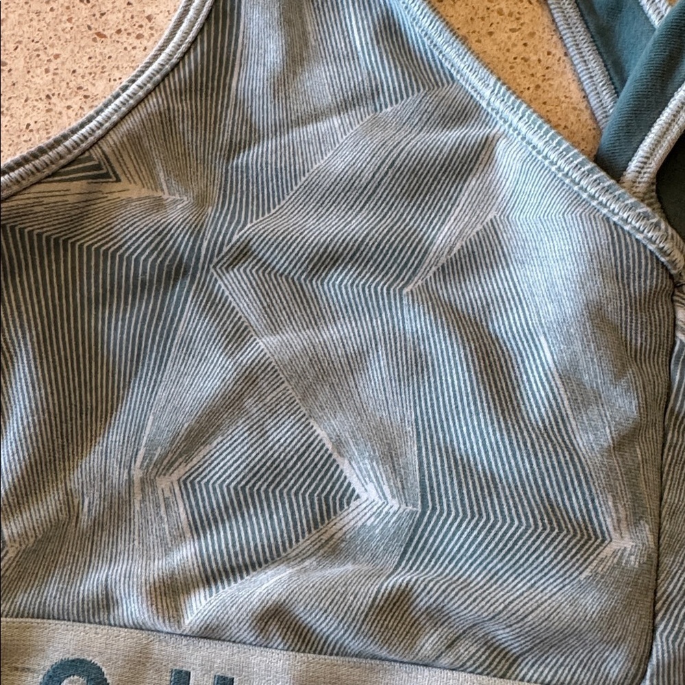 Under Armour Light Blue Sports Bra - Picture 2 of 6